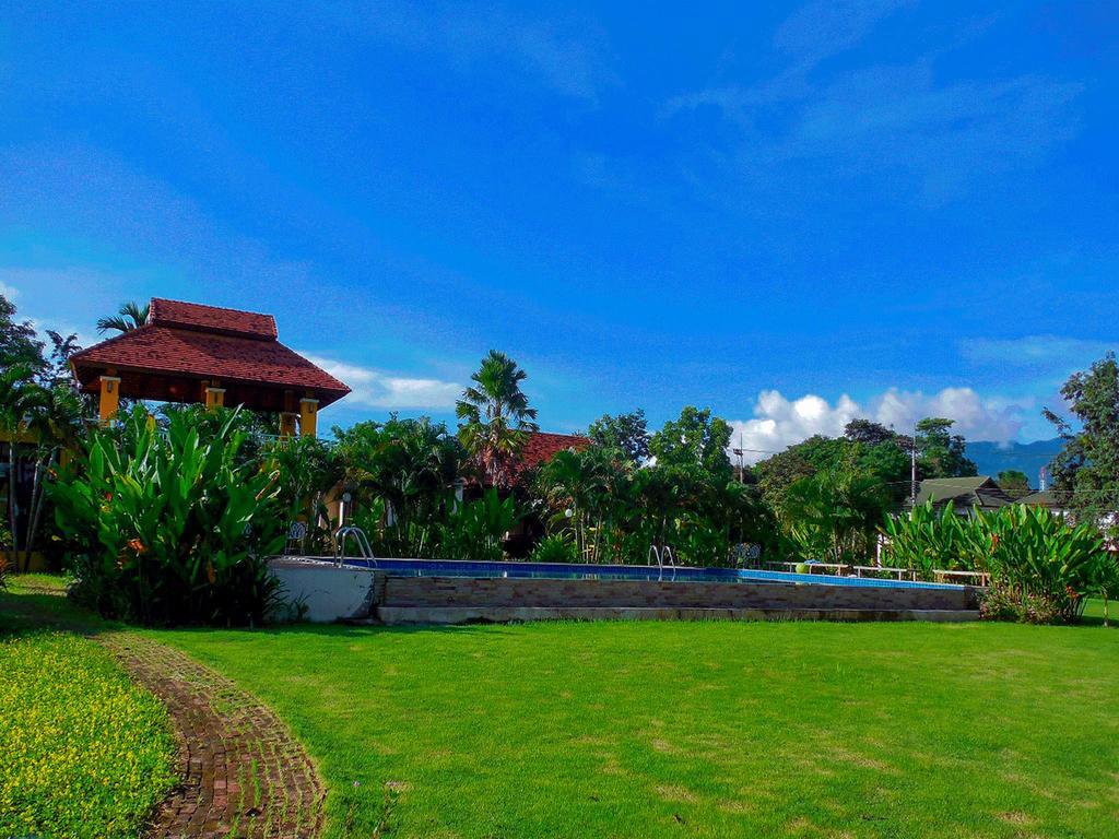 Palm Spa Village Resort Mae Rim Esterno foto